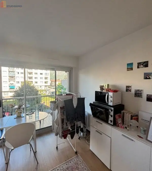 Studio meublé 22m² Annecy - Lumineux, proche centre - Photo 2
