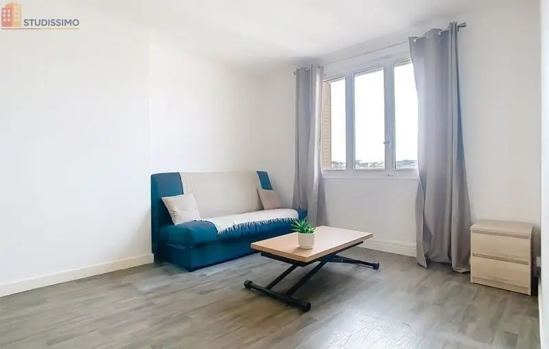 Studio meublé 27m² Annecy - Lumineux, 7e étage - Photo 4
