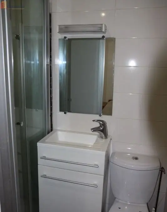 Studio meublé 16m² La Roche-sur-Foron - Proche gare, meublé - Photo 2