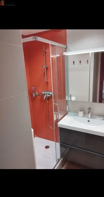 Studio meublé 23m² Évian-les-Bains centre - Meublé, étage haut - Photo 1