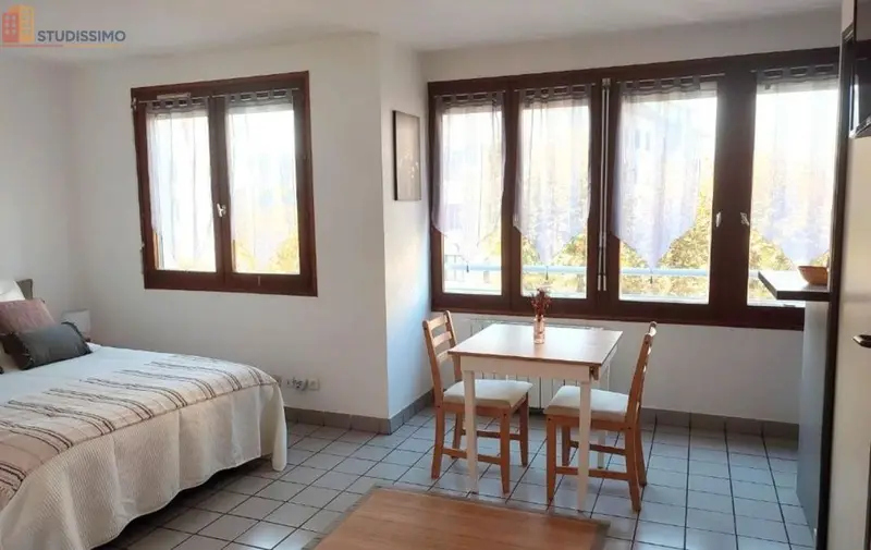 Studio 27m² Annecy centre - Meublé, proche commodités - Photo 4