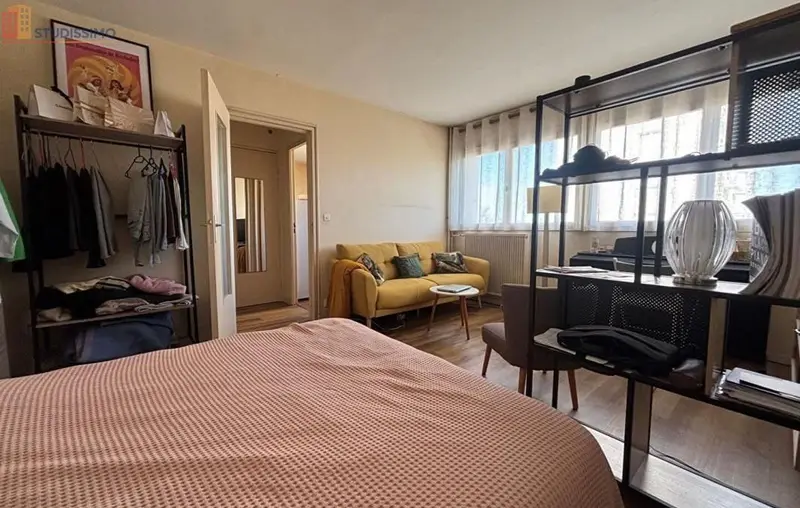 Studio 35m² Tours 37000 - Étage élevé, DPE D - Photo 7
