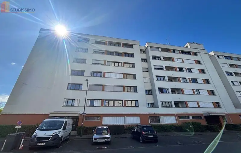 Studio 35m² Tours 37000 - Étage élevé, DPE D - Photo 1