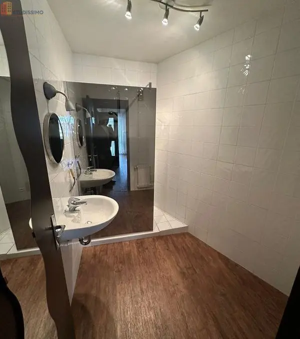 Studio 33m² Annemasse - Proche commerces et transports, meublé - Photo 3
