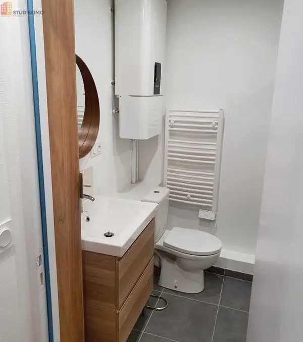 Studio meublé 21m² Lyon 5e Vieux Lyon - Vue, dernier étage - Photo 1