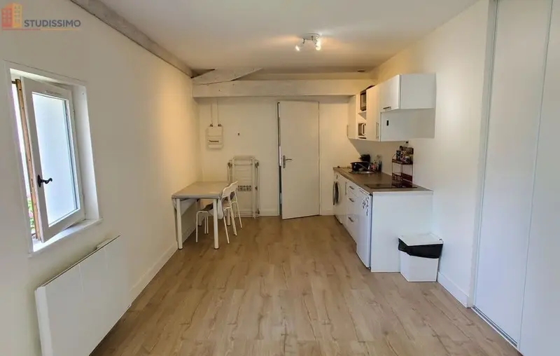 Studio meublé 26m² Écully - Cadre verdoyant, calme - Photo 2