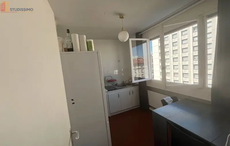Studio meublé 29m² Lyon 6e - Étage élevé, adapté étudiant - Photo 2