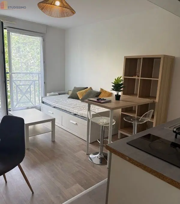 Studio meublé 22m² Lyon 8e - Lumineux, 3e étage - Photo 2
