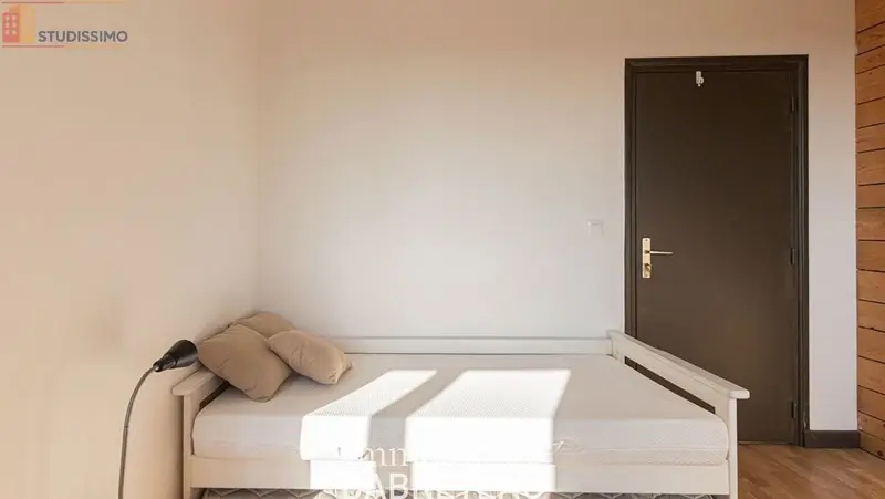 Studio meublé 18m² Lyon 8e - Dernier étage, lumineux - Photo 2