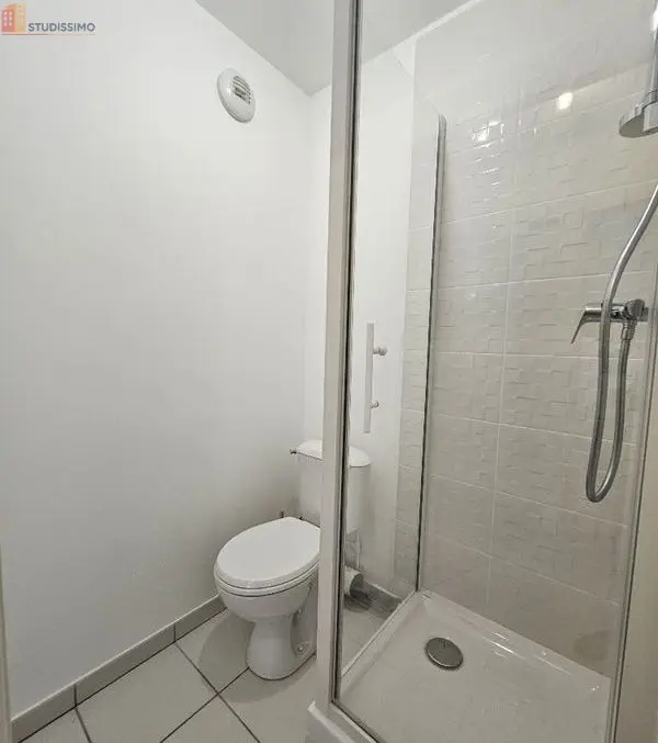 Studio 20m² Saint-Priest - Meublé, DPE C - Photo 6