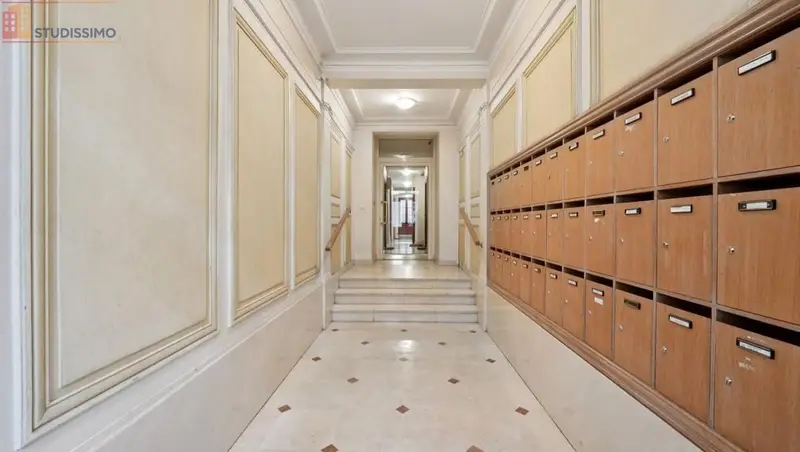Studio meublé 19m² Paris 7e - Meublé, 1er étage - Photo 3