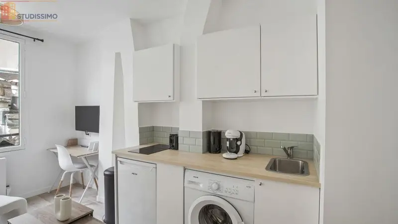 Studio meublé 13m² Paris 3e - Meublé, 3e étage - Photo 8