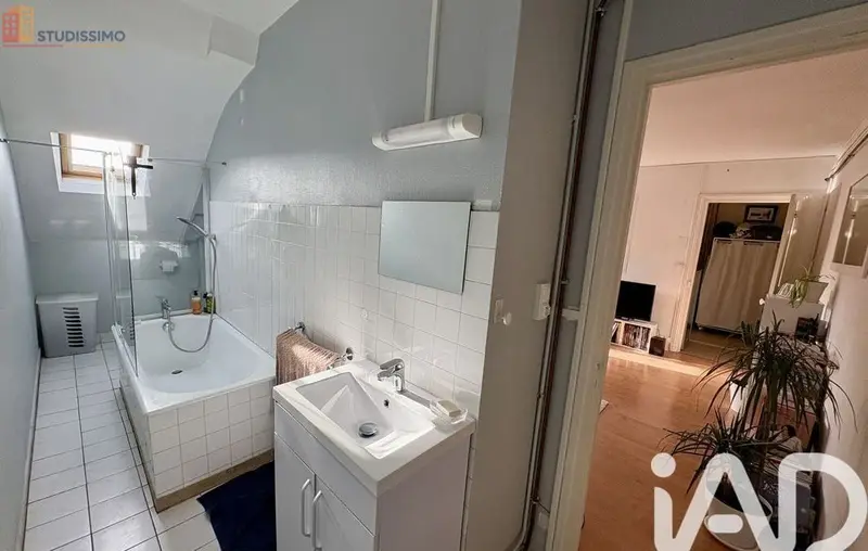 Studio 34m² Château-Renault - 2e étage, lumineux - Photo 5