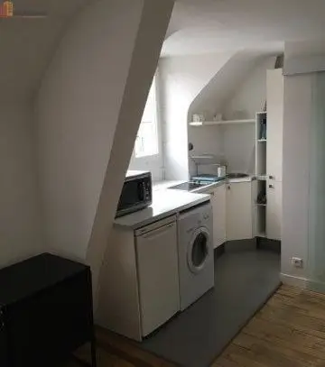 Studio meublé 17m² Paris 10e - En dernier étage, lumineux - Photo 2