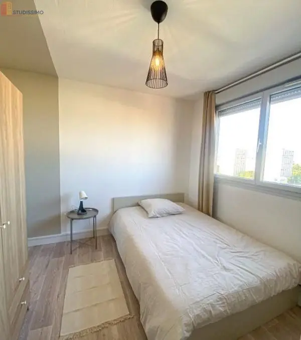 Studio meublé 10m² Lyon 8e - Lumineux, étage élevé - Photo 2