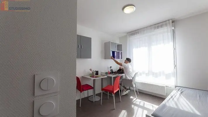 Studio meublé 19m² Bron - Lumineux, 4e étage - Photo 7