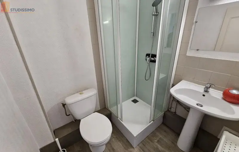 Studio 30m² Saint-Cyr-sur-Loire - DPE F - Photo 2