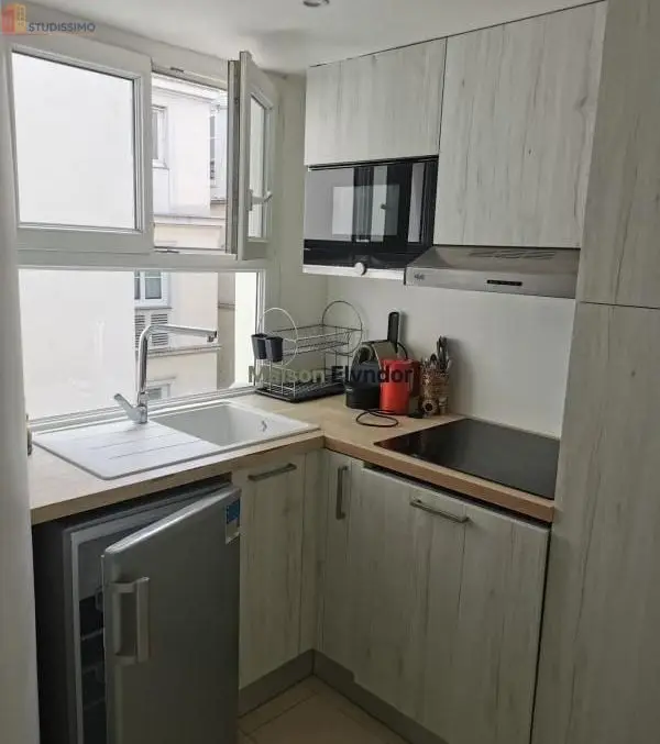 Studio meublé 26m² Paris 9e - Meublé, 4e étage - Photo 7
