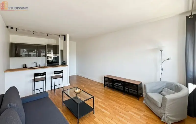 Studio meublé 32m² Paris 16e - Lumineux, étage élevé - Photo 2