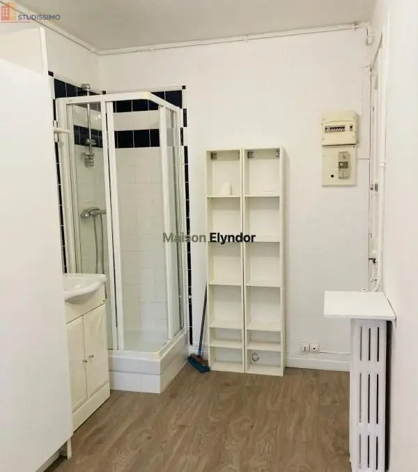 Studio 11m² Paris 16e - Dernier étage, lumineux - Photo 3
