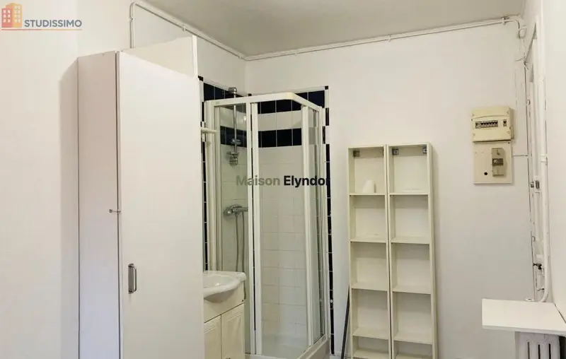 Studio 11m² Paris 16e - Dernier étage, lumineux - Photo 2