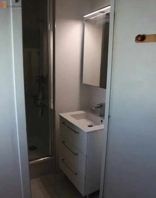 Studio 24m² Tours centre - dernier étage, lumineux - Photo 2