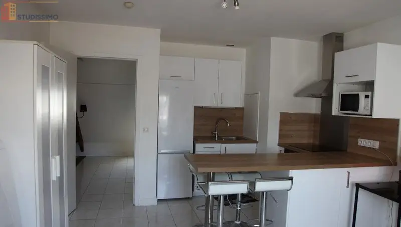 Studio 24m² Tours centre - dernier étage, lumineux - Photo 1
