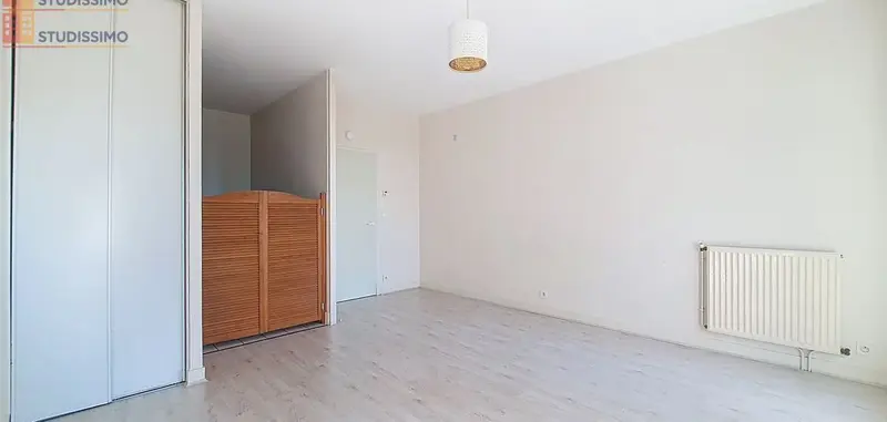 Studio 33m² Tours centre - Balcon, parking et cave - Photo 4