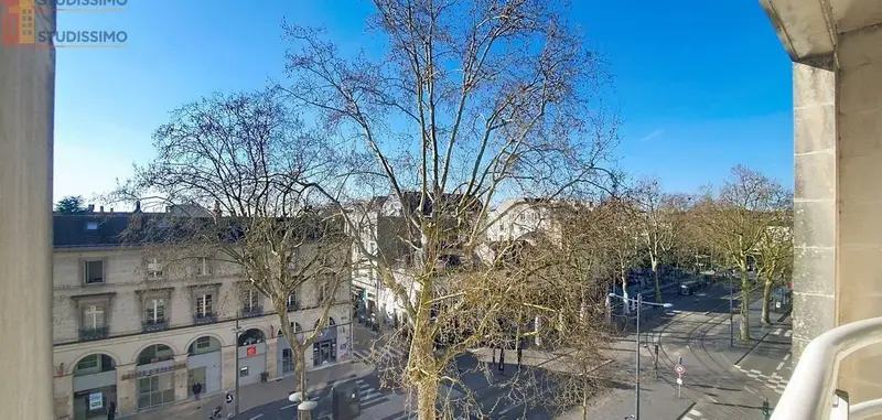 Studio 33m² Tours centre - Balcon, parking et cave - Photo 1