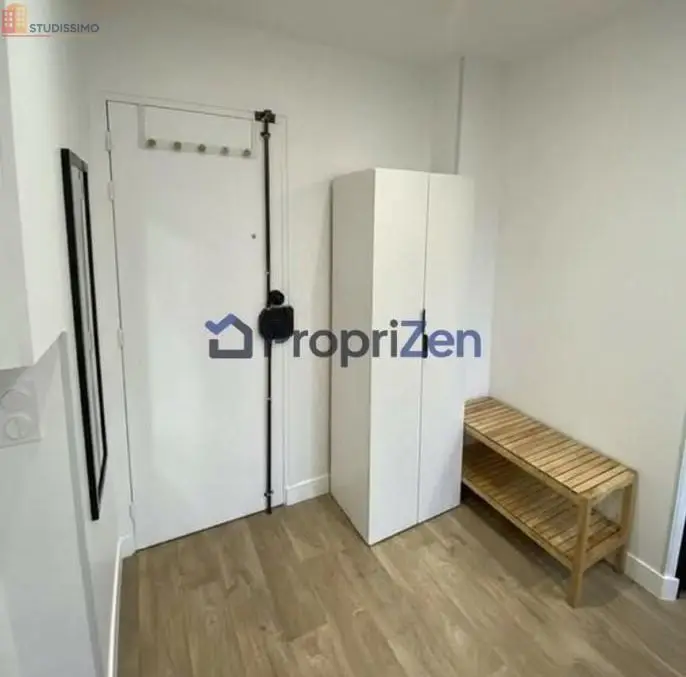 Studio meublé 12m² Paris 15e - Meublé, 5e étage - Photo 2