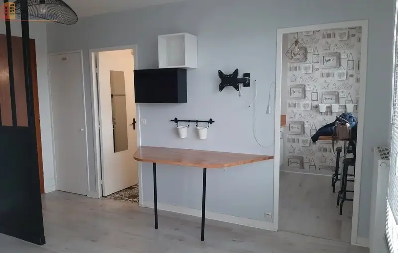 Studio 25m² La Riche - Étage élevé - Photo 2