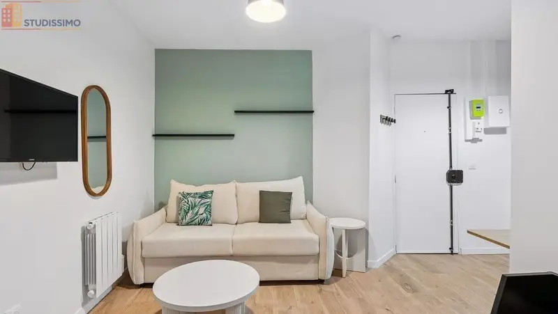 Studio meublé 18m² Paris 10e - Meublé, 1er étage - Photo 7