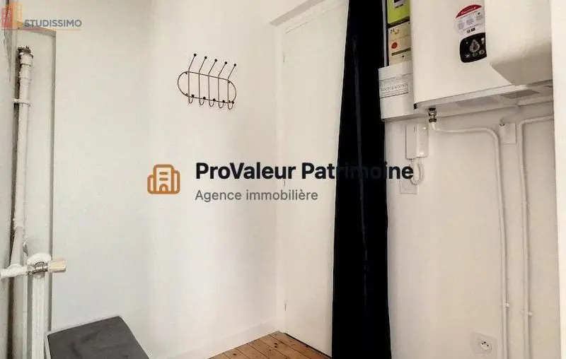 Studio meublé 15m² Paris 10e - Dernier étage, lumineux - Photo 2