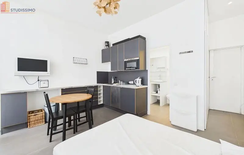 Studio meublé 21m² Paris 2e - Meublé, 2e étage - Photo 6