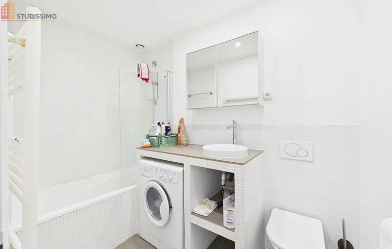 Studio meublé 21m² Paris 2e - Meublé, 2e étage - Photo 2