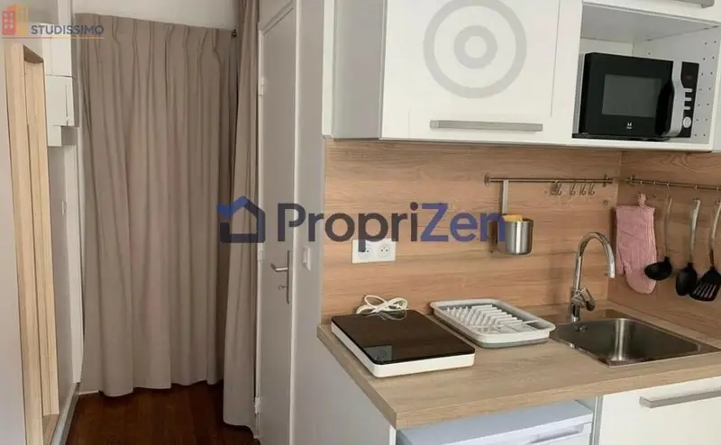 Studio meublé 10m² Paris 8e - Meublé, 1er étage - Photo 2
