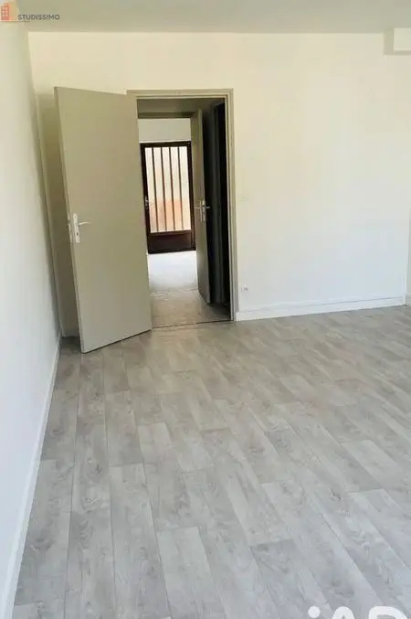 Studio 33m² Lons-le-Saunier - Étage intermédiaire, DPE D - Photo 2