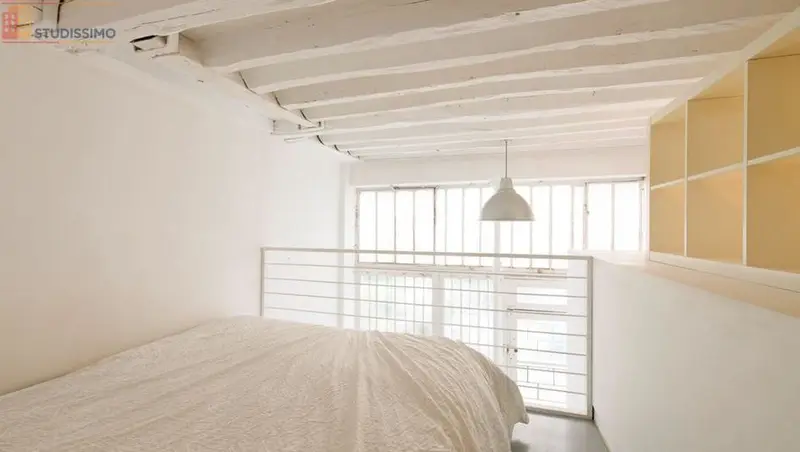 Studio meublé 31m² Paris 9e - Loft atelier, meublé - Photo 2