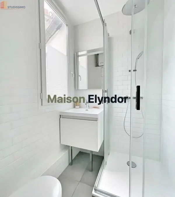 Studio meublé 19m² Paris 17e - Dernier étage, lumineux - Photo 1