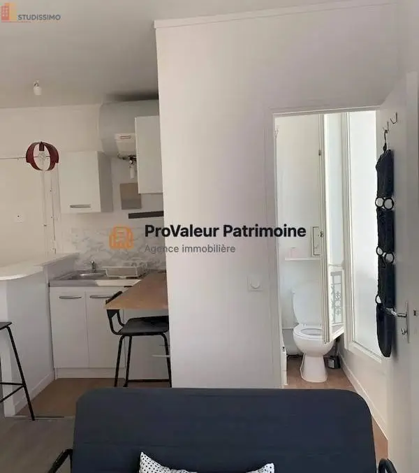 Studio meublé 21m² Paris 10e - Lumineux, dernier étage - Photo 11