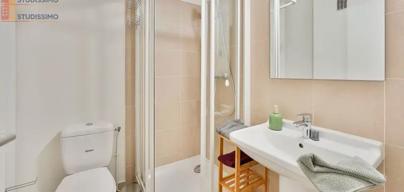 Studio meublé 23m² Paris 15e - Meublé, 1er étage - Photo 1