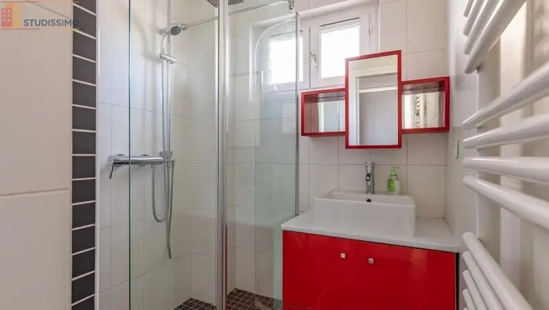 Studio 89m² Lyon 8e - Meublé, lumineux - Photo 2