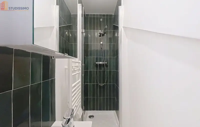 Studio meublé 21m² Paris 18e - Meublé, 2e étage - Photo 4