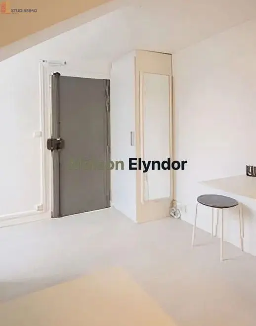 Studio meublé 15m² Paris 1er - Étage élevé, lumineux - Photo 9