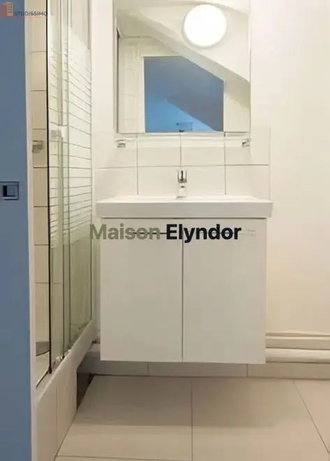 Studio meublé 15m² Paris 1er - Étage élevé, lumineux - Photo 2