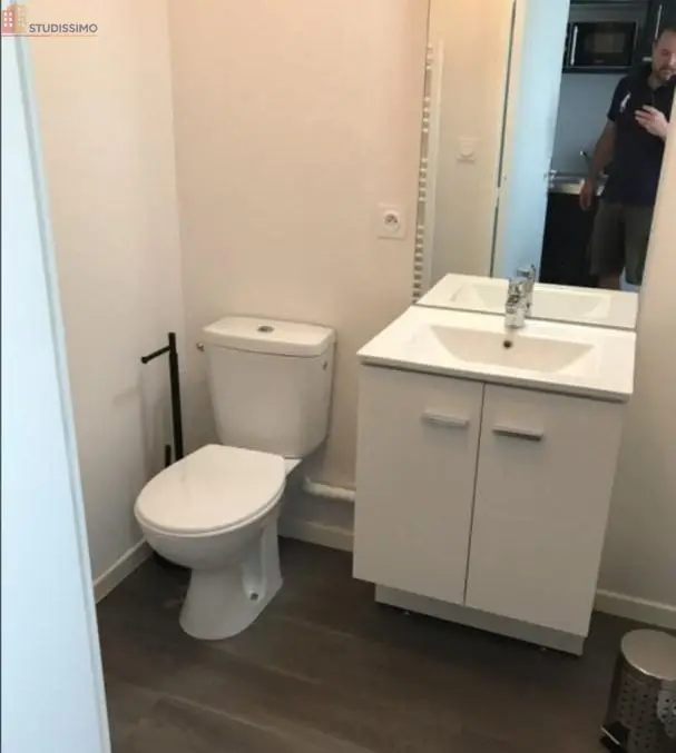 Studio meublé 25m² Villeurbanne - Lumineux, 1er étage - Photo 4