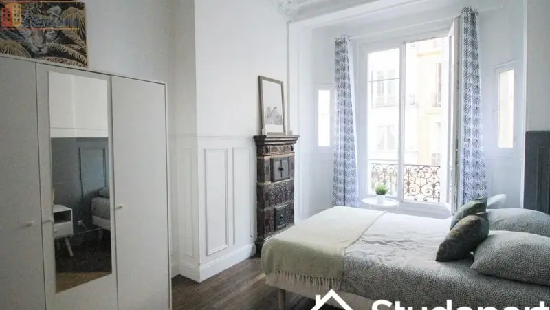 Studio meublé 13m² Paris 18e - Charmant, lumineux - Photo 2