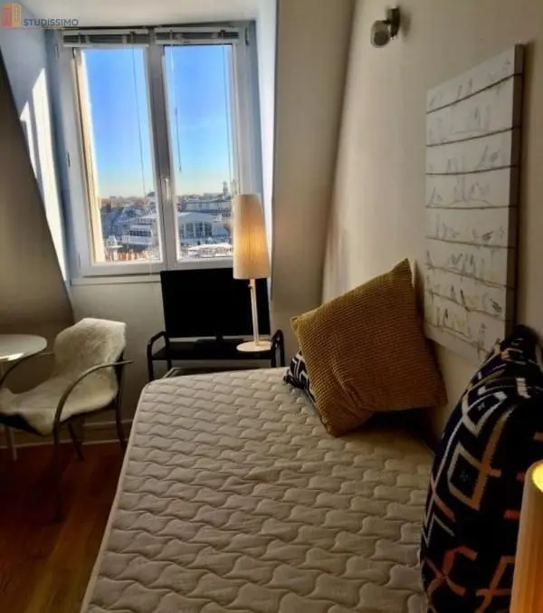 Studio 22m² Paris 9e - Meublé, 7e étage - Photo 1