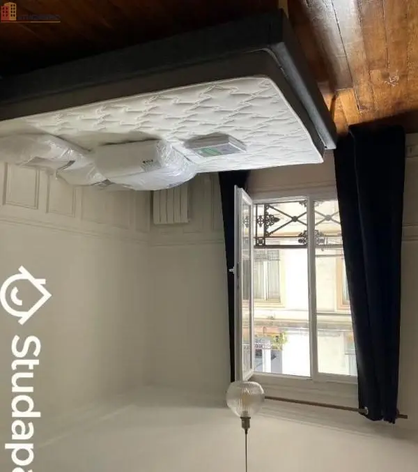 Studio meublé 12m² Paris 9e - Calme, lumineux - Photo 2