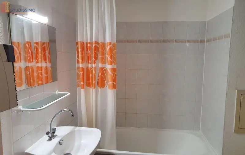Studio 25m² Lyon 8e - Photo 2